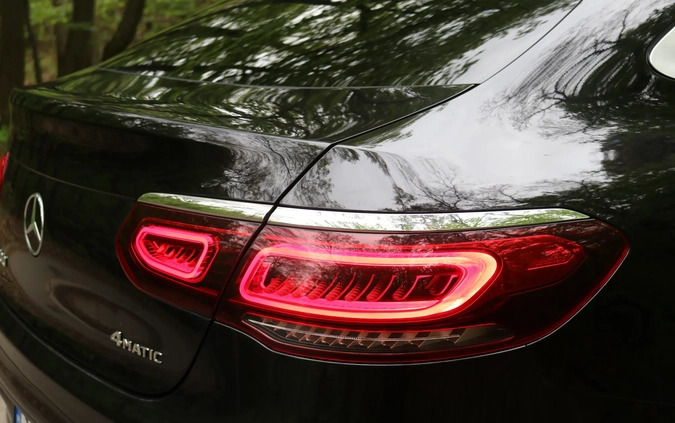 Mercedes-Benz GLC cena 210000 przebieg: 53500, rok produkcji 2019 z Leśna małe 211